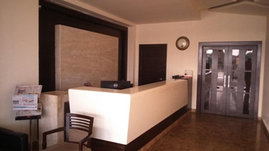Veena Regency Ξενοδοχείο Chās Εξωτερικό φωτογραφία